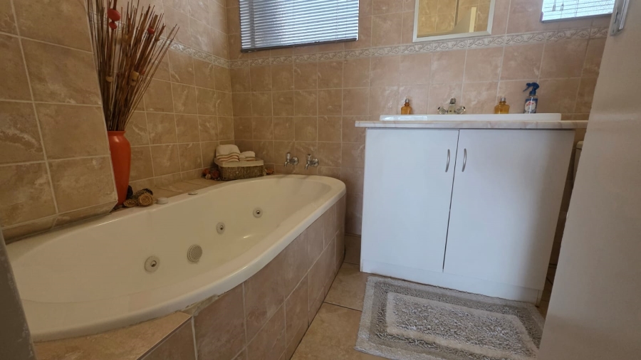 Commercial Property for Sale in Wilkoppies North West